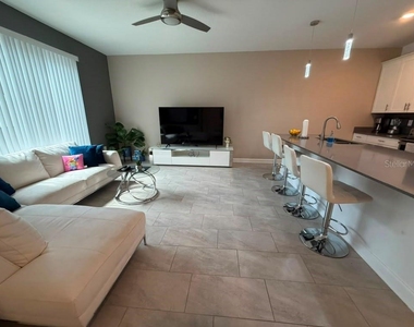 1172 Kingsbarn Street - Photo Thumbnail 6