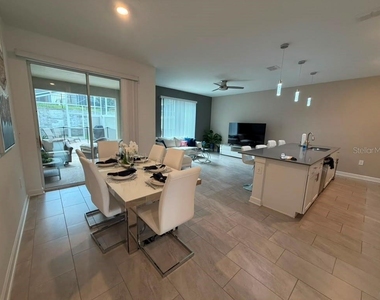 1172 Kingsbarn Street - Photo Thumbnail 4