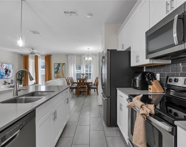 448 Ocean Course Avenue - Photo Thumbnail 5