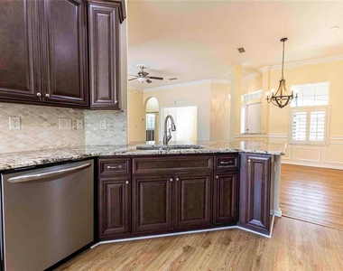 12104 Se 178th Street - Photo Thumbnail 14