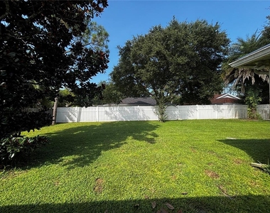 8 Botany Lane - Photo Thumbnail 13