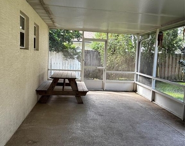 8 Botany Lane - Photo Thumbnail 12