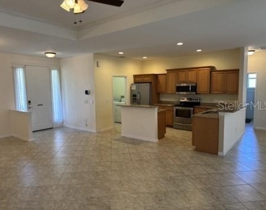 25 Ebb Drive - Photo Thumbnail 3