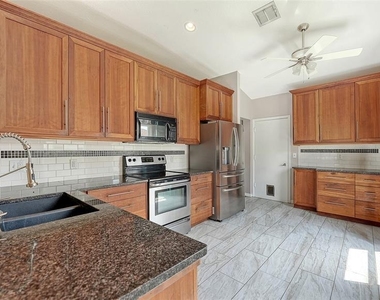 4910 6th Avenue E - Photo Thumbnail 14