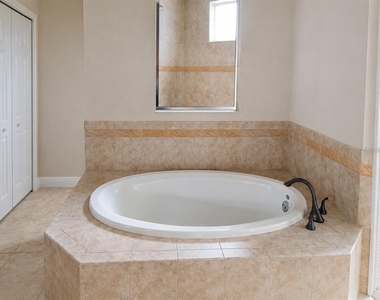 5570 Rock Dove Drive - Photo Thumbnail 25