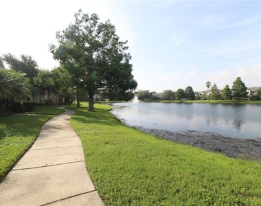 8905 Manor Loop - Photo Thumbnail 12