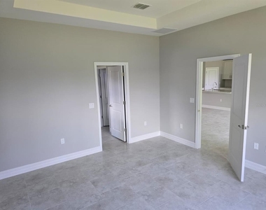 2857 Shady Avenue - Photo Thumbnail 4