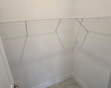 2857 Shady Avenue - Photo Thumbnail 14
