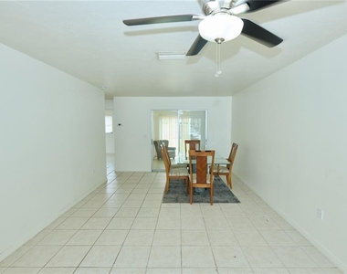 2308 60th Avenue W - Photo Thumbnail 3