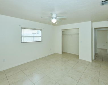 2308 60th Avenue W - Photo Thumbnail 8