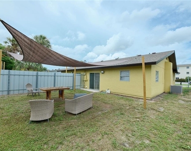 2308 60th Avenue W - Photo Thumbnail 14