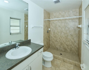 2308 60th Avenue W - Photo Thumbnail 10