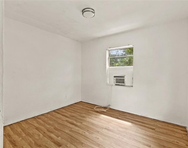 4222 18th Street N - Photo Thumbnail 7