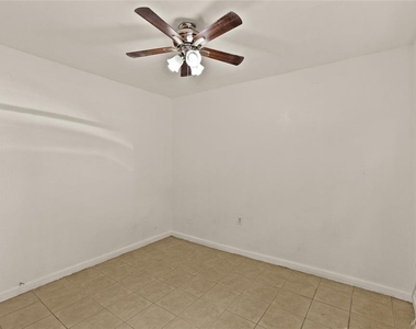 4222 18th Street N - Photo Thumbnail 13