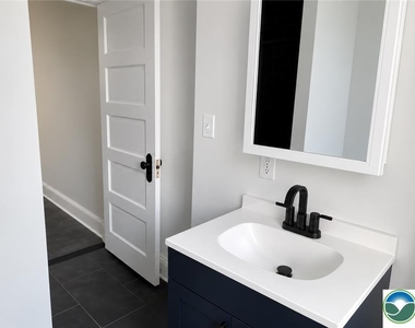 622 Locust - Photo Thumbnail 8