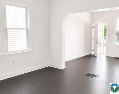 622 Locust - Photo Thumbnail 3