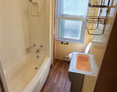 509 Arch Street - Photo Thumbnail 8
