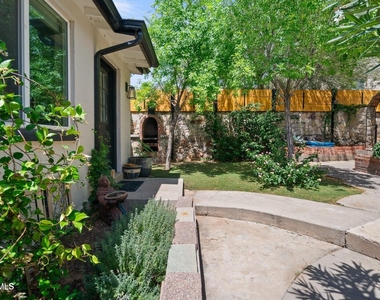 2532 Altura Avenue - Photo Thumbnail 1