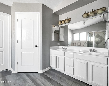 816 Dakota River Avenue - Photo Thumbnail 10