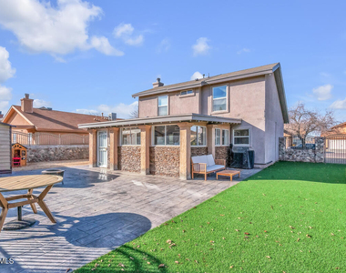 816 Dakota River Avenue - Photo Thumbnail 24