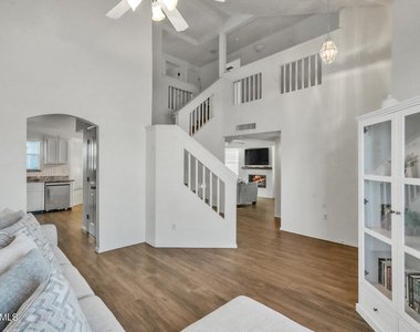 816 Dakota River Avenue - Photo Thumbnail 4