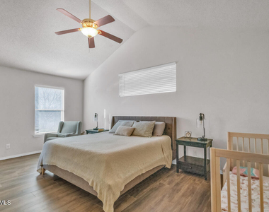816 Dakota River Avenue - Photo Thumbnail 7