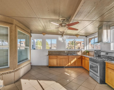 816 Dakota River Avenue - Photo Thumbnail 15