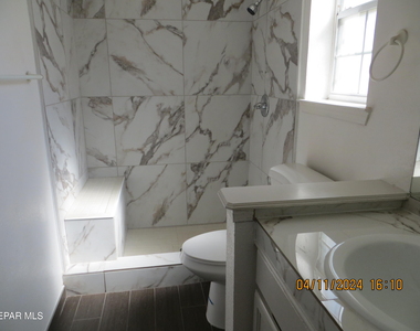 7115 Oval Rock Drive - Photo Thumbnail 20