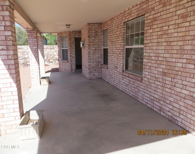 7115 Oval Rock Drive - Photo Thumbnail 23
