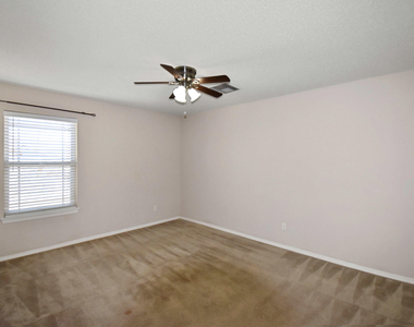 14229 Poets Rock Lane - Photo Thumbnail 13