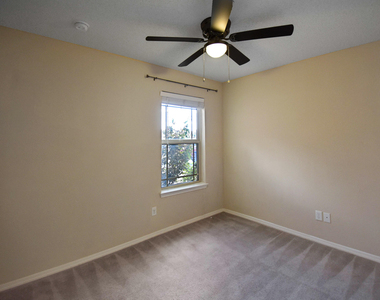 14229 Poets Rock Lane - Photo Thumbnail 18