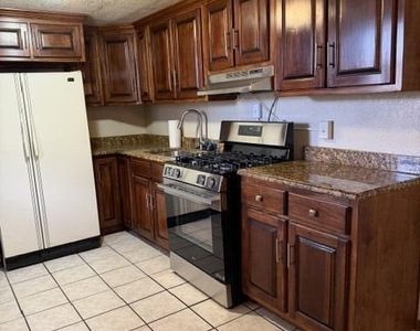 401 Ramona Avenue - Photo Thumbnail 3