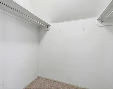 4433 N Stanton Street - Photo Thumbnail 30