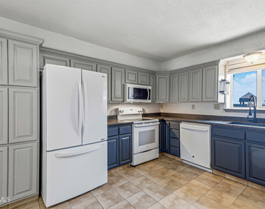 4433 N Stanton Street - Photo Thumbnail 49
