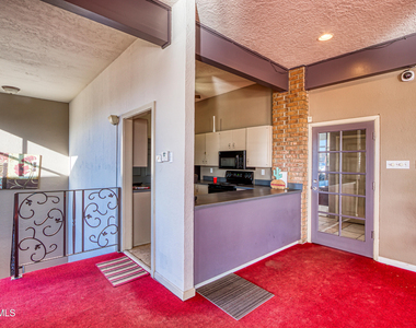 4433 N Stanton Street - Photo Thumbnail 17
