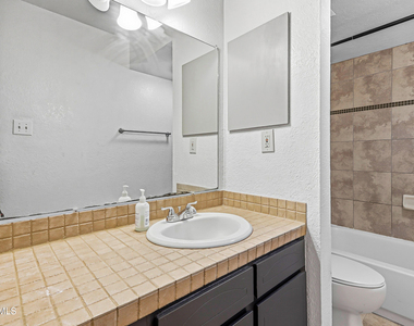 4433 N Stanton Street - Photo Thumbnail 41