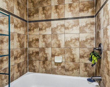 4433 N Stanton Street - Photo Thumbnail 40