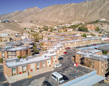 4433 N Stanton Street - Photo Thumbnail 15