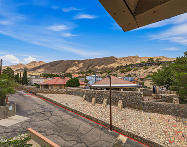4433 N Stanton Street - Photo Thumbnail 28