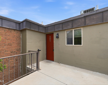 4433 N Stanton Street - Photo Thumbnail 51