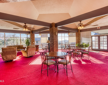 4433 N Stanton Street - Photo Thumbnail 16