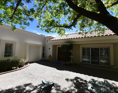 1004 Los Jardines Circle - Photo Thumbnail 1