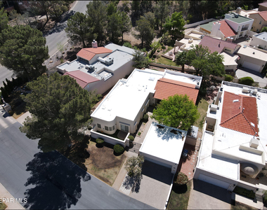 1004 Los Jardines Circle - Photo Thumbnail 35