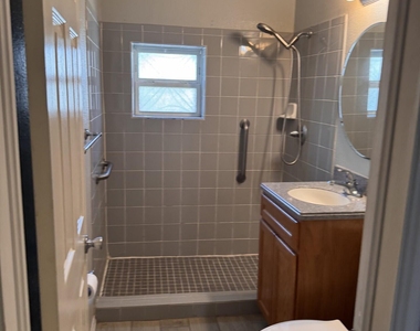 5915 Trowbridge Drive - Photo Thumbnail 5