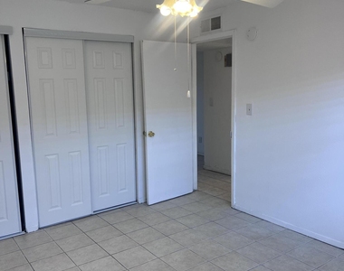 11244 Wharf Cove Drive - Photo Thumbnail 15