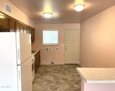 445 Gallagher Street - Photo Thumbnail 5