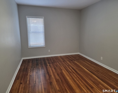248 Bassett Street - Photo Thumbnail 4