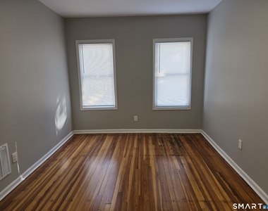 248 Bassett Street - Photo Thumbnail 5