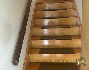 226-228 Seymour Avenue - Photo Thumbnail 2