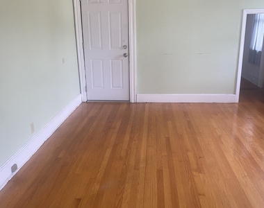 226-228 Seymour Avenue - Photo Thumbnail 6